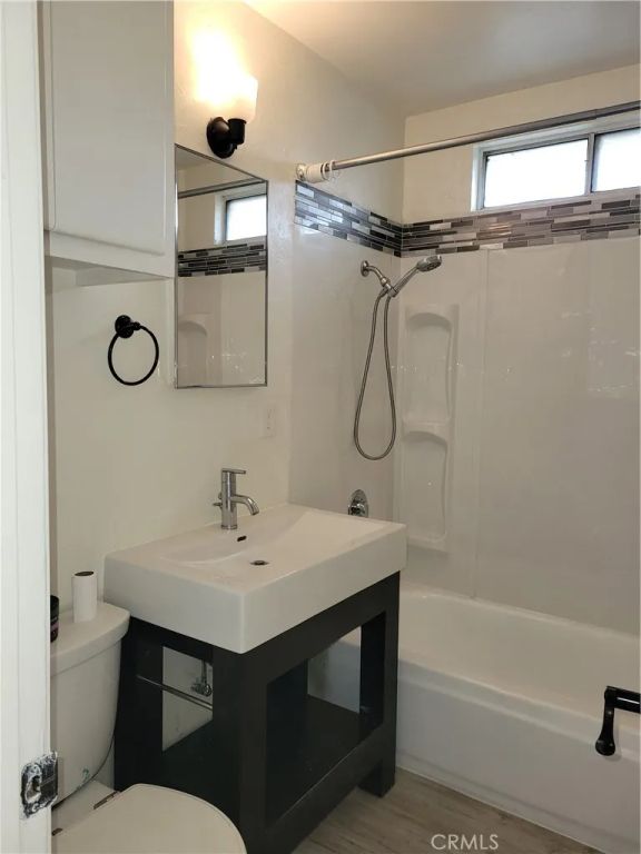 7912 Glencoe Drive, Huntington Beach, CA 92647