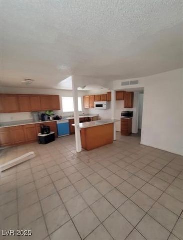 6733 East Carey Avenue, Las Vegas, NV 89156