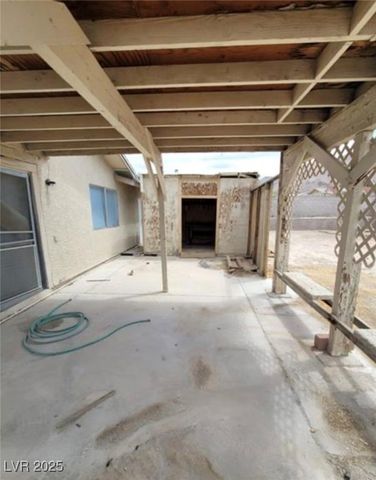 6733 East Carey Avenue, Las Vegas, NV 89156