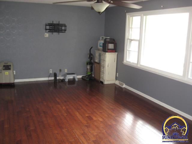 3550 SE 36th ST, Topeka, KS 66605