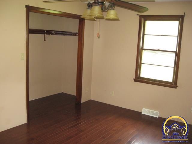3550 SE 36th ST, Topeka, KS 66605