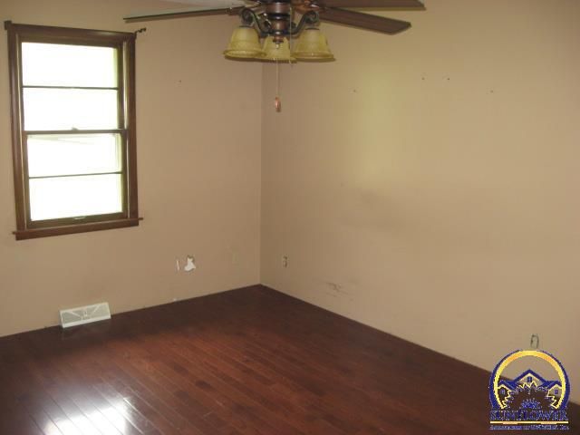 3550 SE 36th ST, Topeka, KS 66605