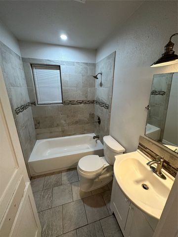 2322 Meadow Lane, Mesquite, TX 75150