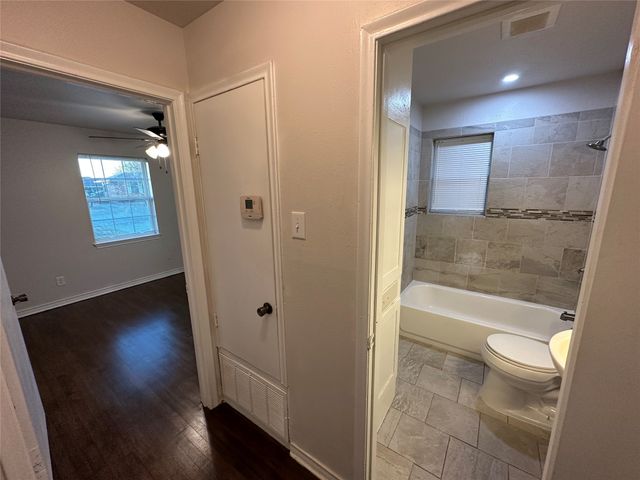 2322 Meadow Lane, Mesquite, TX 75150