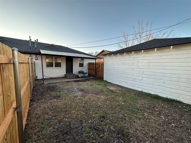 2322 Meadow Lane, Mesquite, TX 75150