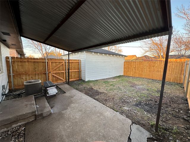 2322 Meadow Lane, Mesquite, TX 75150