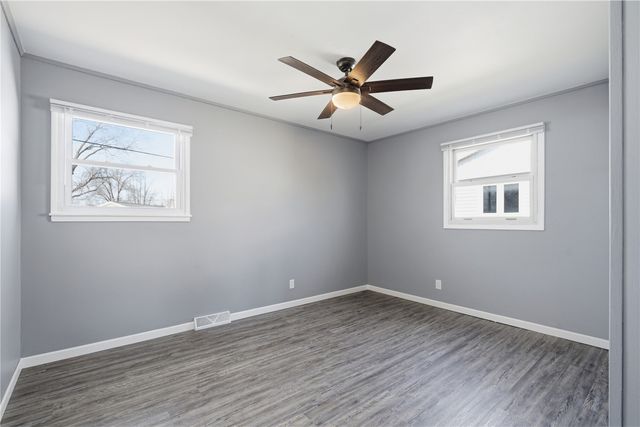 642 Old Marion Road NE, Cedar Rapids, IA 52402