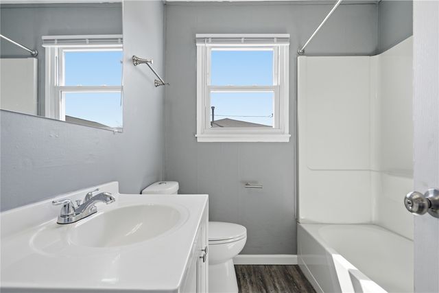 642 Old Marion Road NE, Cedar Rapids, IA 52402