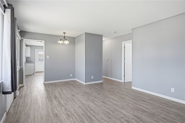 642 Old Marion Road NE, Cedar Rapids, IA 52402