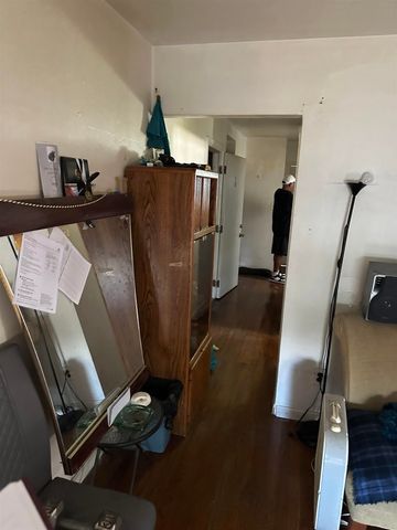 5659 Telegraph Ave, Oakland, CA 94609