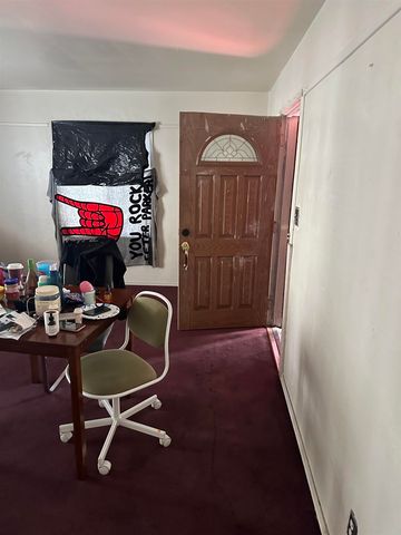 5659 Telegraph Ave, Oakland, CA 94609