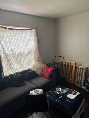 5659 Telegraph Ave, Oakland, CA 94609