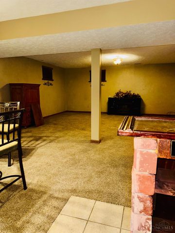 1047 Golfview Road, Middletown, OH 45042