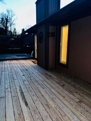 1047 Golfview Road, Middletown, OH 45042