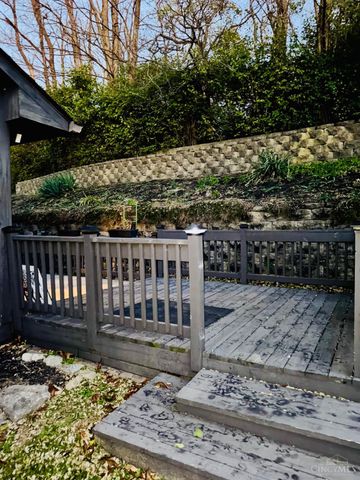 1047 Golfview Road, Middletown, OH 45042