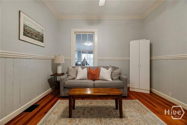 526 E Gwinnett Lane 4, Savannah, GA 31401