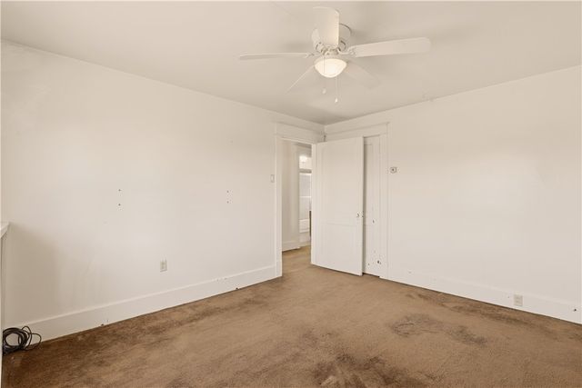 1221 Vine St, Connellsville, PA 15425