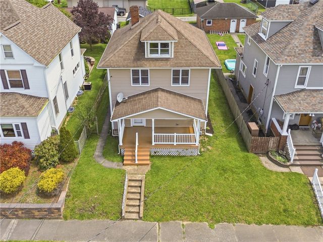 1221 Vine St, Connellsville, PA 15425