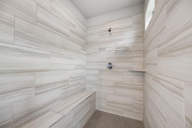 1934 Bayleaf Manor Drive, Manvel, TX 77578