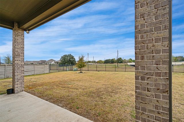 1934 Bayleaf Manor Drive, Manvel, TX 77578