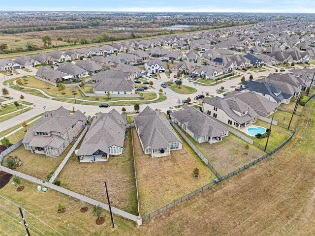 1934 Bayleaf Manor Drive, Manvel, TX 77578