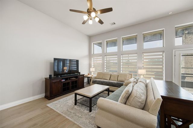 1934 Bayleaf Manor Drive, Manvel, TX 77578