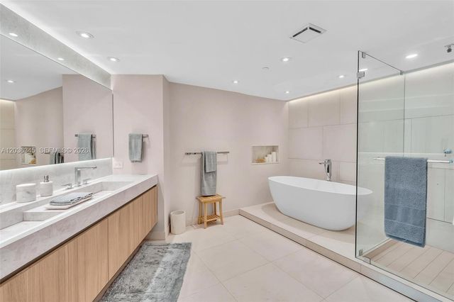 2127 Brickell Ave 1002, Miami, FL 33129