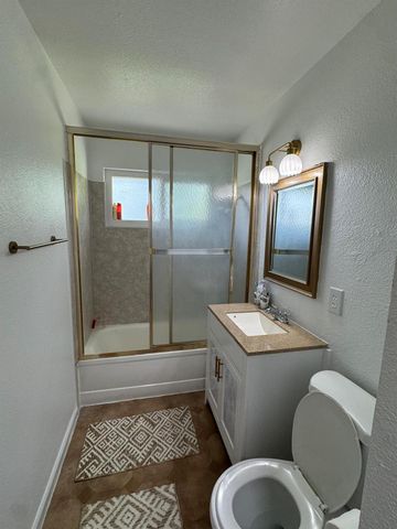 6824 Lumry St, North Highlands, CA 95660