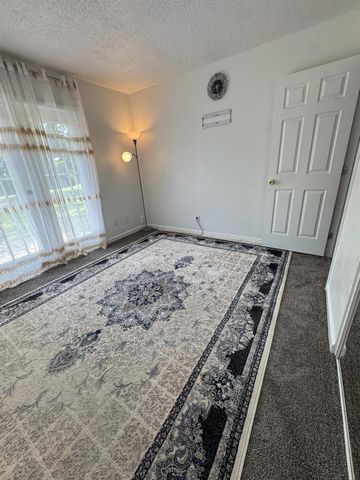 6824 Lumry St, North Highlands, CA 95660