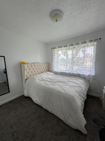 6824 Lumry St, North Highlands, CA 95660