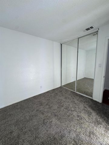 6824 Lumry St, North Highlands, CA 95660