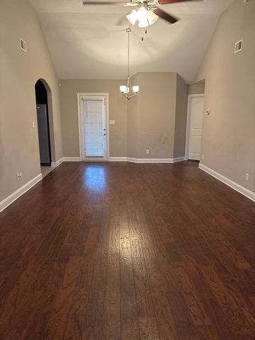 119 Ambridge St, Oak Grove, KY 42262