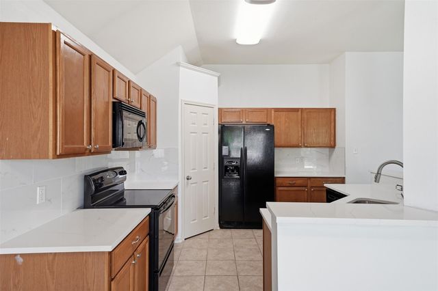 5623 Fair Hill DR, Temple, TX 76502