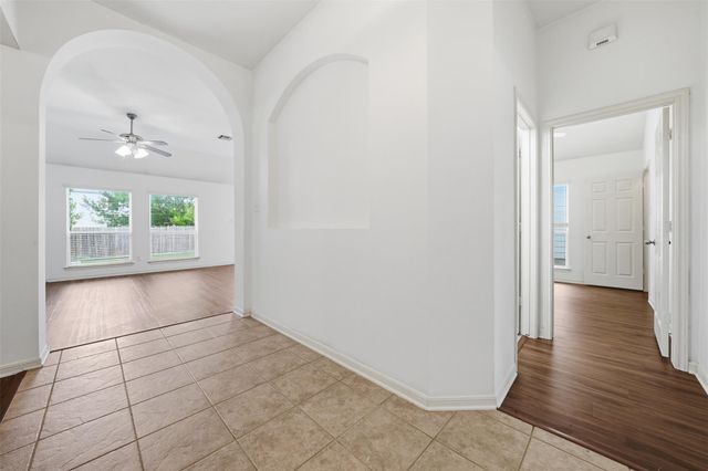 5623 Fair Hill DR, Temple, TX 76502