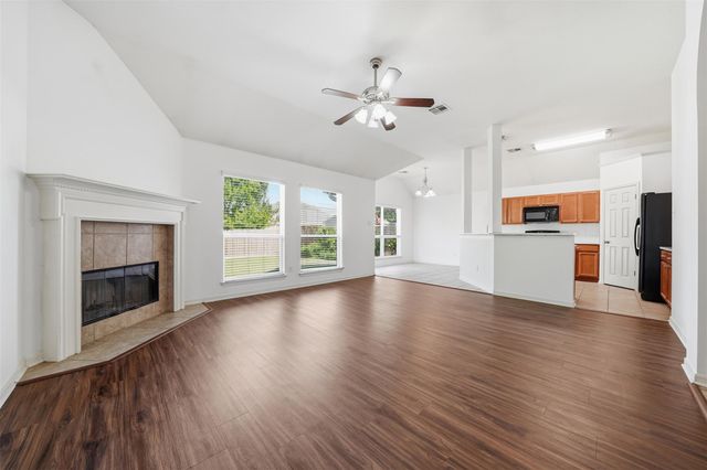 5623 Fair Hill DR, Temple, TX 76502