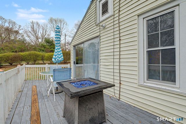 70 Browns Lane, Old Lyme, CT 06371
