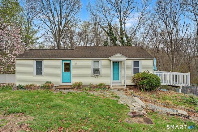 70 Browns Lane, Old Lyme, CT 06371