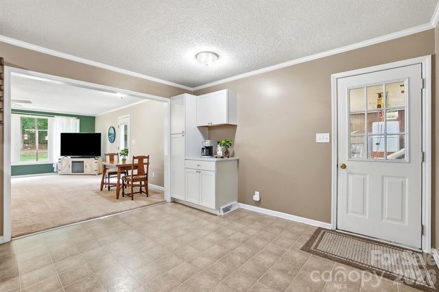 5542 Randolph Road, Kannapolis, NC 28081