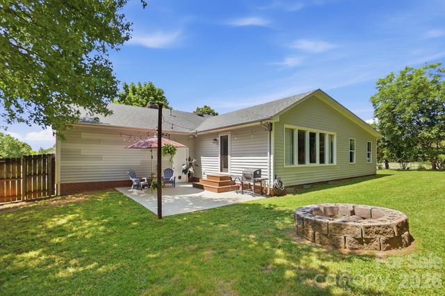 5542 Randolph Road, Kannapolis, NC 28081