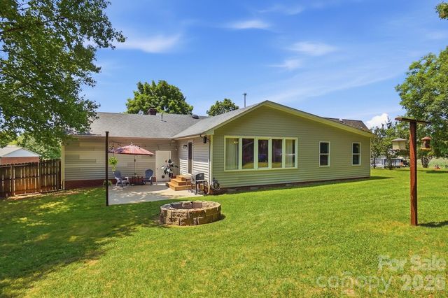 5542 Randolph Road, Kannapolis, NC 28081