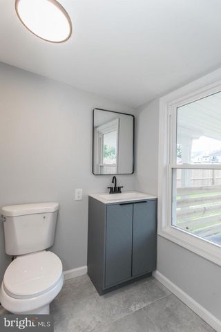 647 SPRUCE ST, Bristol, PA 19007