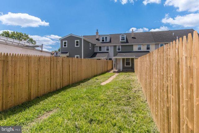 647 SPRUCE ST, Bristol, PA 19007