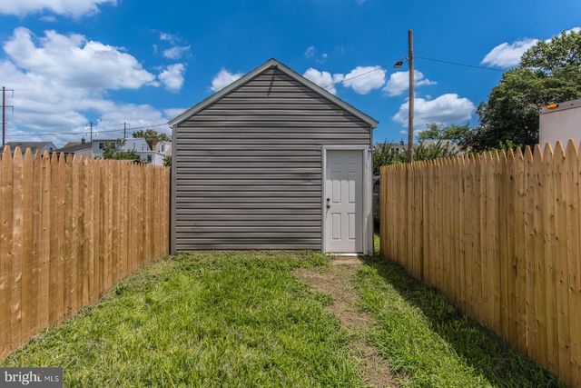 647 SPRUCE ST, Bristol, PA 19007