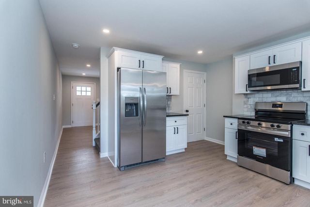 647 SPRUCE ST, Bristol, PA 19007