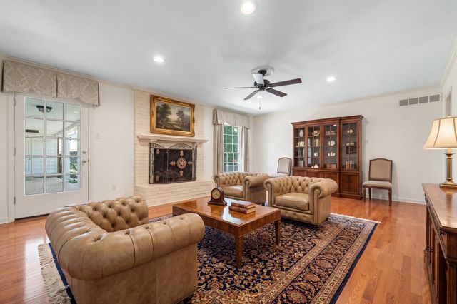 2031 DOWDEN CV, Germantown, TN 38139