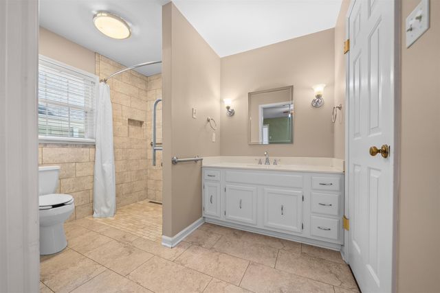 2031 DOWDEN CV, Germantown, TN 38139