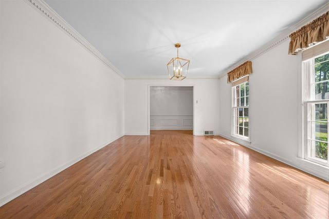 2031 DOWDEN CV, Germantown, TN 38139