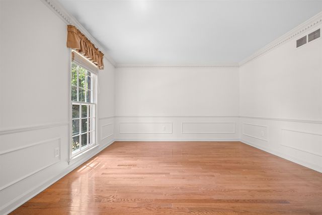 2031 DOWDEN CV, Germantown, TN 38139