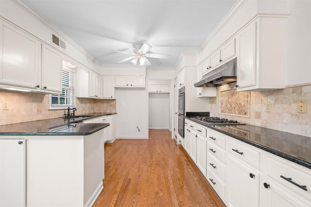 2031 DOWDEN CV, Germantown, TN 38139