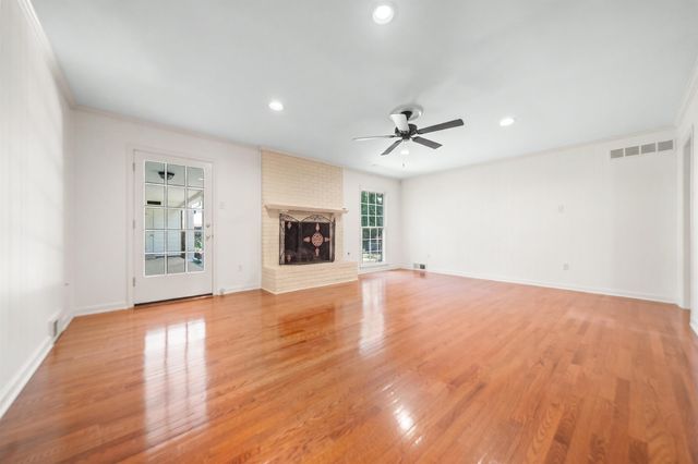 2031 DOWDEN CV, Germantown, TN 38139